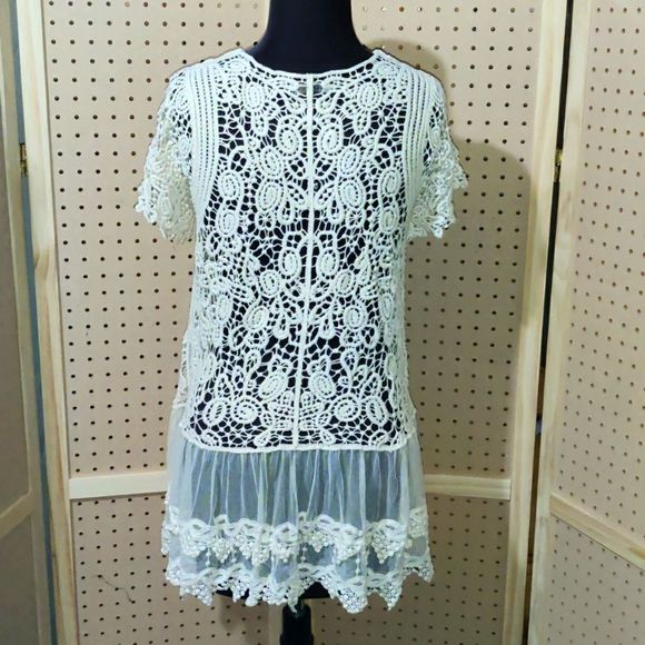 Lace overlay - Picture 2 of 4